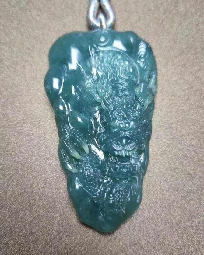 龙行天下