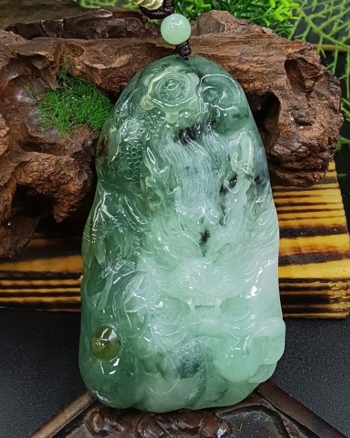 龙行天下