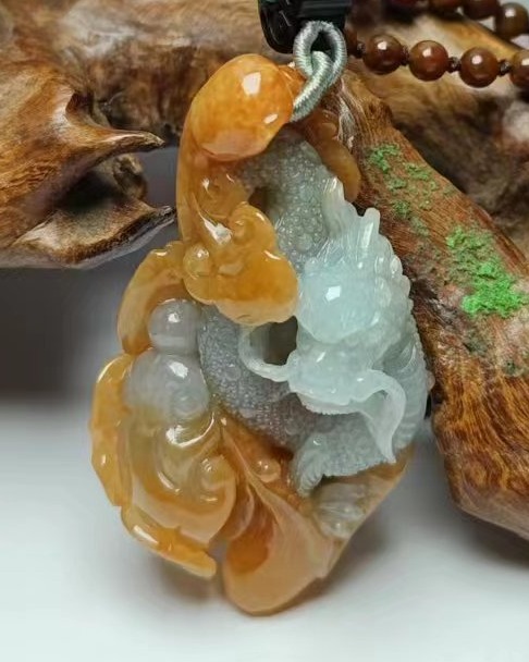 龙行天下
