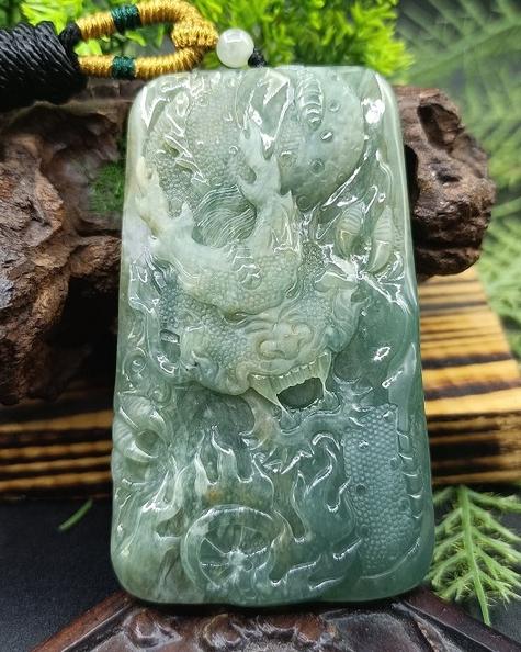 龙行天下