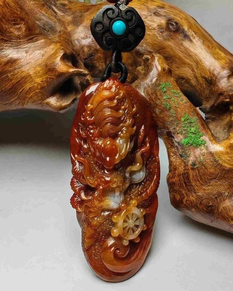龙行天下