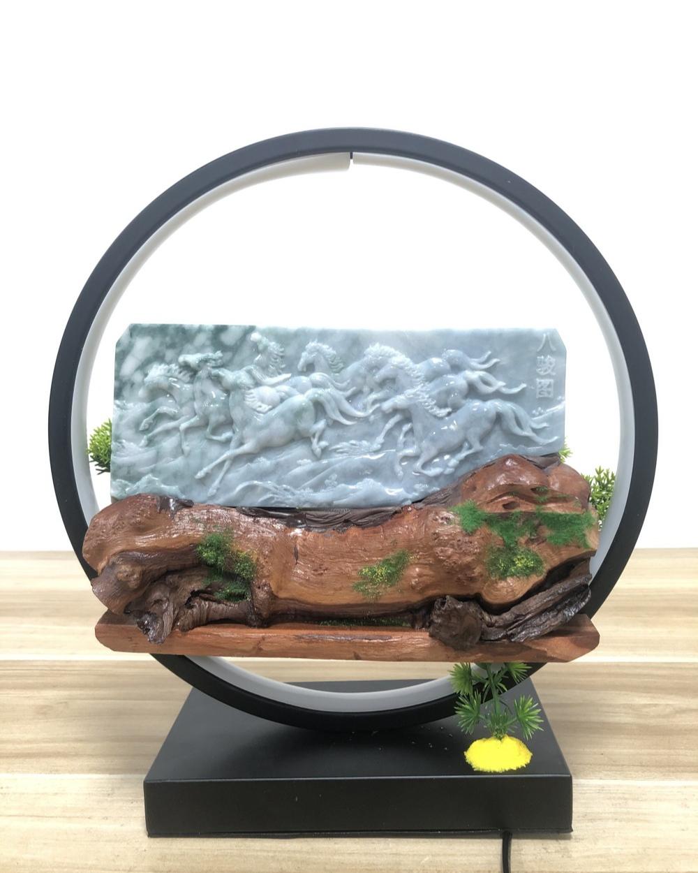 八骏图