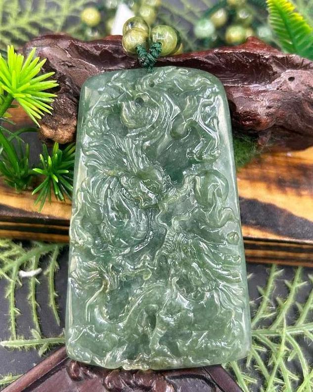 双龙戏珠