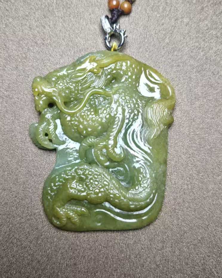 龙行天下