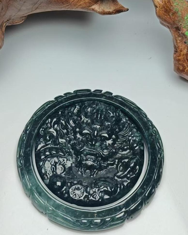 龙行天下